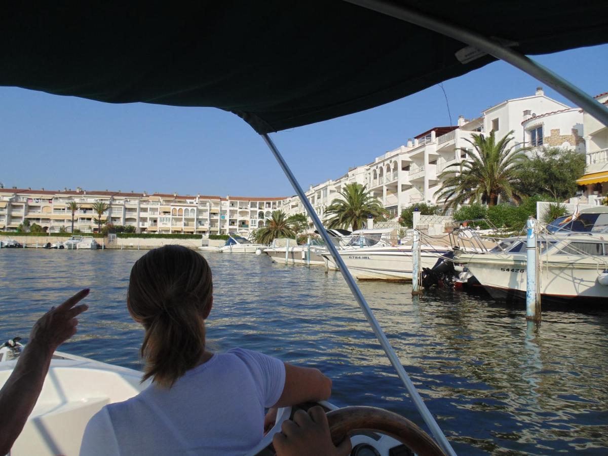 Brisa De Mar Apartment Емпуриабрава Екстериор снимка